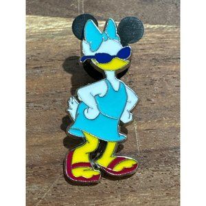 Disney Daisy Duck Pin Mickey Trading Pin Authentic Sunglasses Cool Character